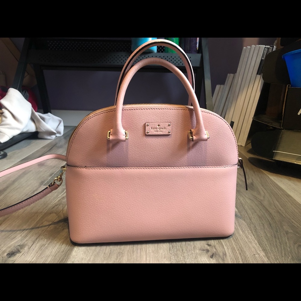 Like new Kate spade purse🎀